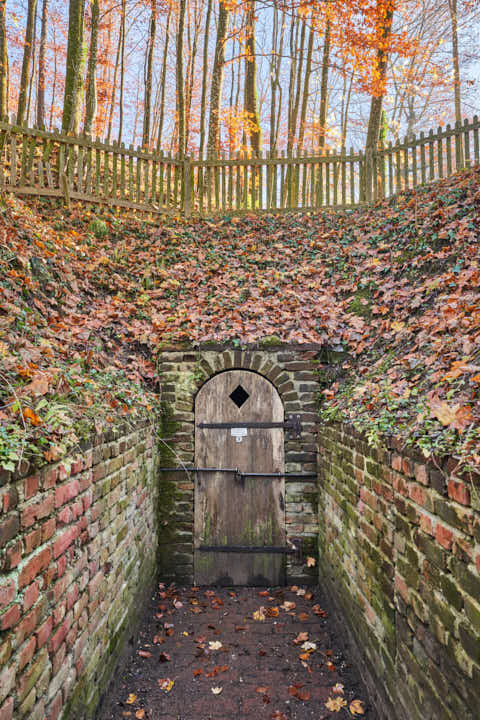 Gemeinde Julbach Landkreis Rottal-Inn Schlossberg Herbst (Dirschl Johann) Deutschland PAN